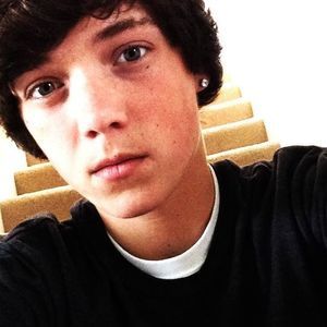 Meet your Posher, Colin